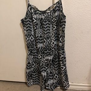 SMALL patterned romper